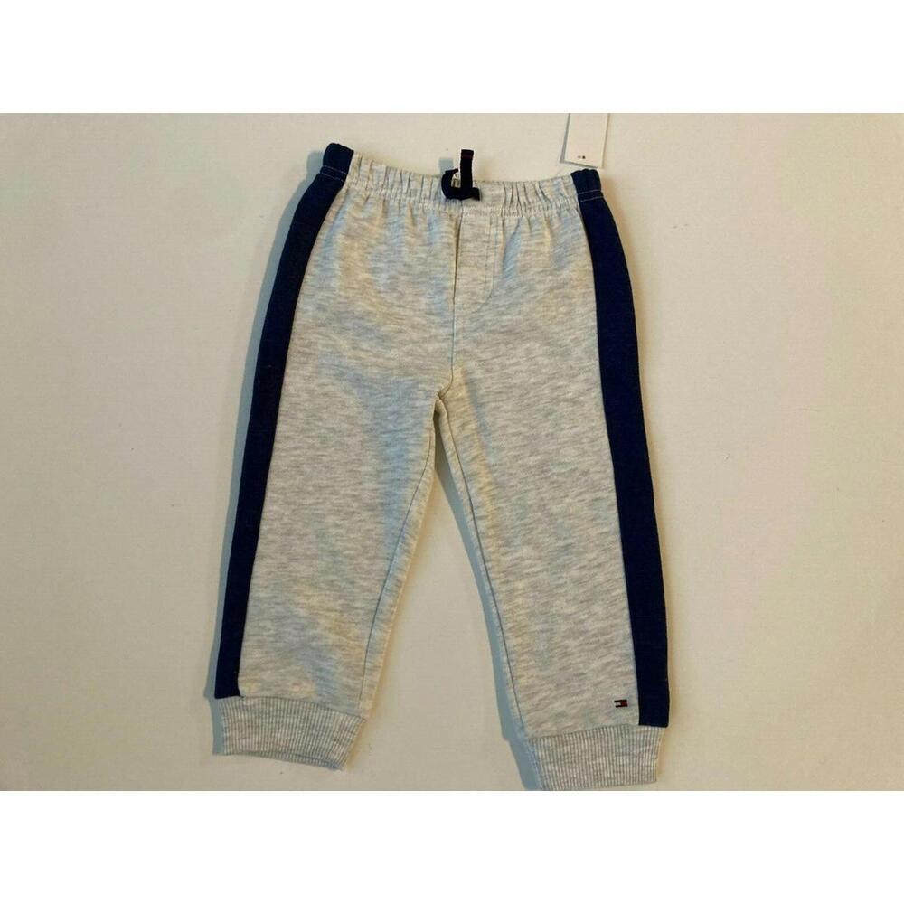 Tommy Hilfiger Baby Boy's Sweatshirt &Jogger Pants 2 Piece Set Size 24 M - Picture 6 of 10